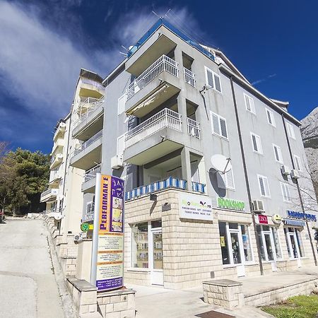 Apartment Jelas Makarska Exterior photo