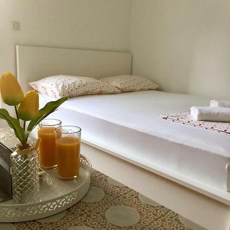 Apartment Jelas Makarska Exterior photo