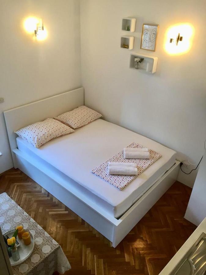 Apartment Jelas Makarska Exterior photo